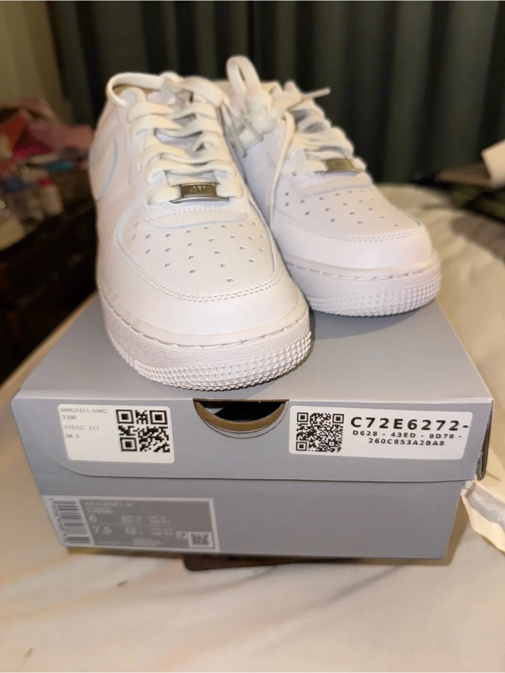Nike Kids White Low-Top Leather Sneakers